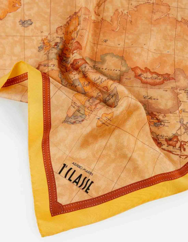 Alviero Martini - Foulard Geo Classic in seta 127 x 86 x 86 Giallo Oro - K13186ALOE